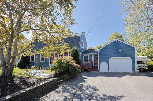 22 Whitewood Rd, Milford, MA, 01757-1250 | Card Image