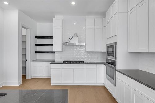 20-1417 Kramer Ln, Austin, TX, 78758-4226 | Card Image
