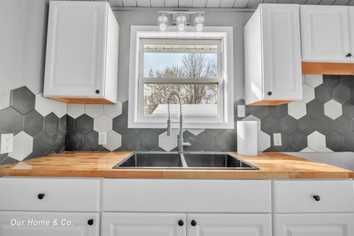 708 Nafus St, Owosso, MI, 48867-3379 | Card Image