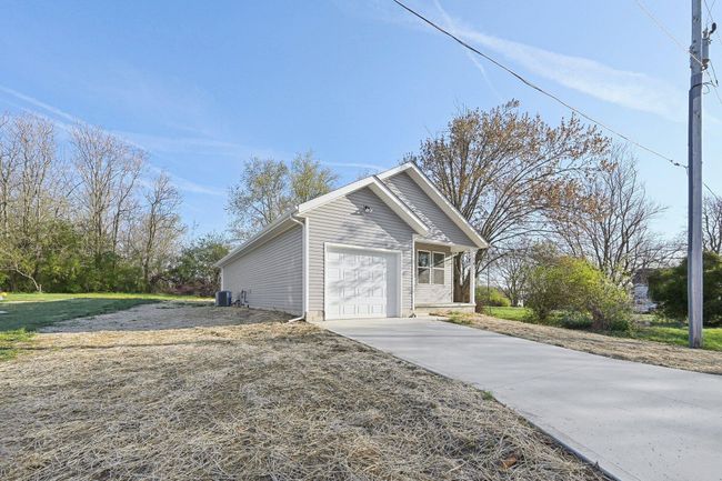 26 Miron St, House other with 3 bedrooms, 2 bathrooms and null parking in Bloomingburg OH | Image 8