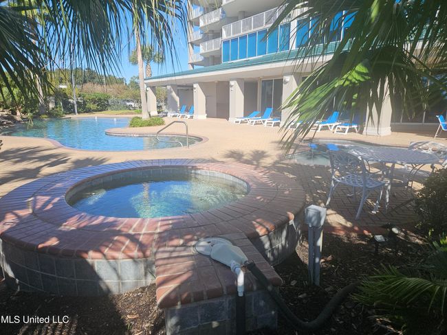 Beachside Pools | Image 32