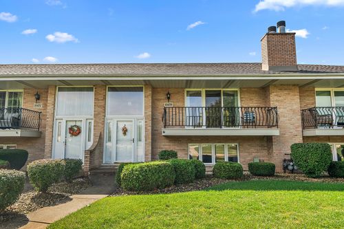 139-10459 Eagle Ridge Dr, Orland Park, IL, 60467-8977 | Card Image