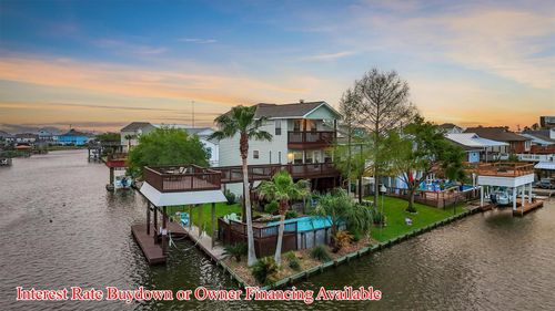 9 S Sandpiper St, La Marque, TX, 77568-6539 | Card Image