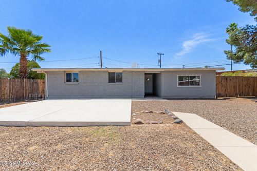 30 N Avenida De La Madero, Tucson, AZ, 85710 | Card Image