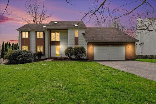 19 Royal Birkdale Court, Perinton, NY, 14526 | Card Image