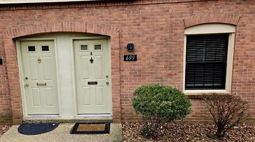 699 Pennsbury Blvd, Pittsburgh, PA, 15205-1620 | Card Image