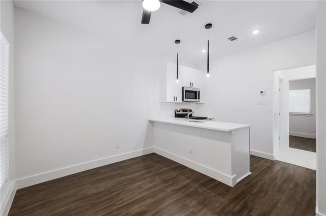 APT-105 - 908 Poplar St, Condo with 1 bedrooms, 1 bathrooms and 1 parking in Austin TX | Image 6