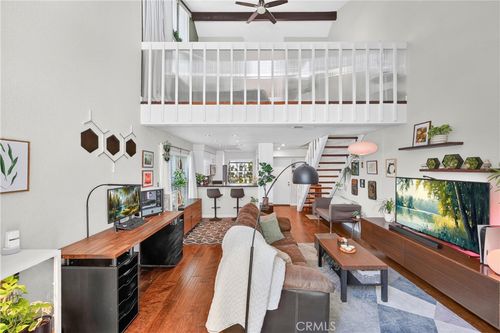 100-26701 Quail Crk, Laguna Hills, CA, 92656-3007 | Card Image