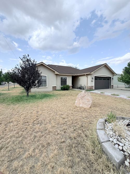 728 W Jackson Ave, Lovington, NM, 88260-3335 | Card Image