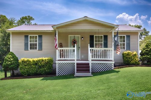 215 Dusty Dr Sw, Arab, AL, 35016-1742 | Card Image