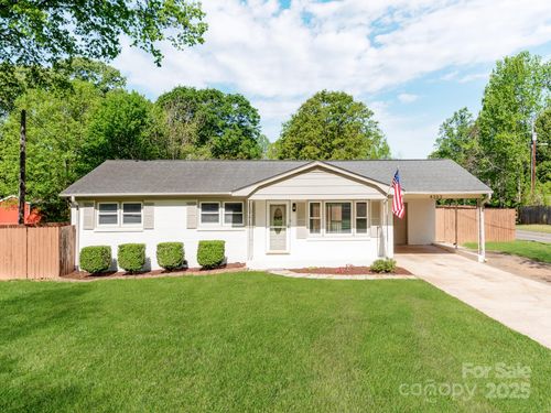 4303 Greenhaven Ln, Gastonia, NC, 28056-7090 | Card Image