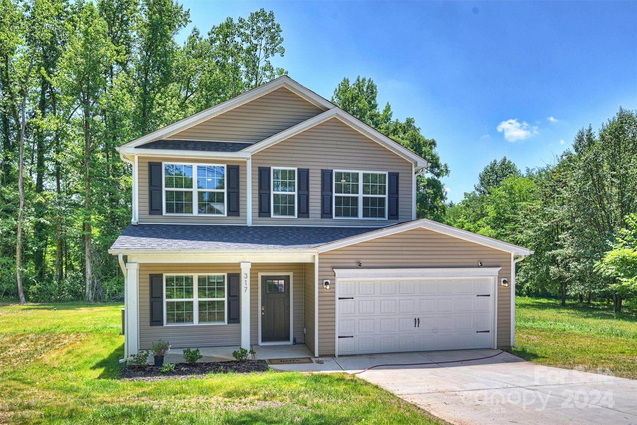 Bell St, Mount Holly, NC 28120