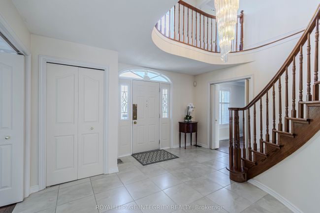 2025 Sixth Line Rd, House other with 4 bedrooms, 4 bathrooms and 20 parking in Dunrobin ON | Image 9