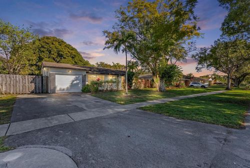 10213 Sw 51st St, Cooper City, FL, 33328-4931 | Card Image