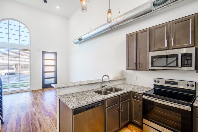 9 - 2007 Main St, Condo with 1 bedrooms, 2 bathrooms and null parking in Lubbock TX | Image 4