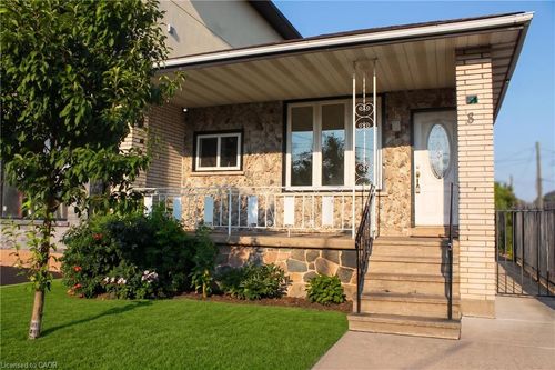 8 Robins Ave, Hamilton, ON, L8H4M7 | Card Image