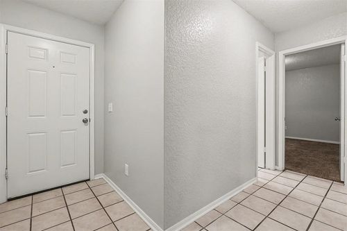 113 Oak Tree Drive, Midwest City, OK, 73130 | Card Image
