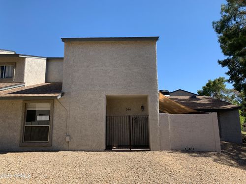 244 E Ponderosa Ln, Phoenix, AZ, 85022-3047 | Card Image