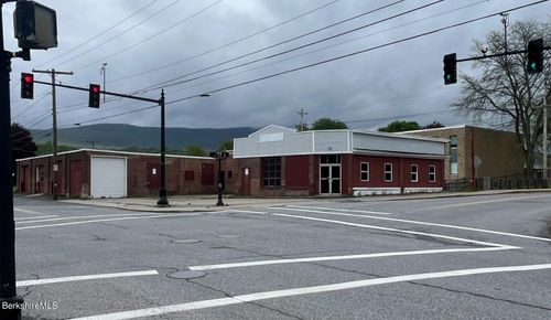 156 River St, North Adams, MA, 01247 | Card Image