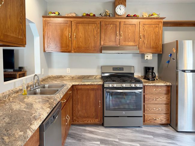 10472 N Athey Ave, House other with 3 bedrooms, 2 bathrooms and null parking in Harrison MI | Image 7