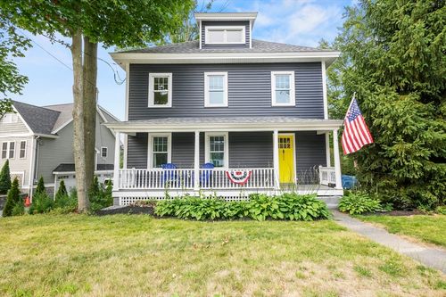 224 Elm St, Amesbury, MA, 01913-3824 | Card Image