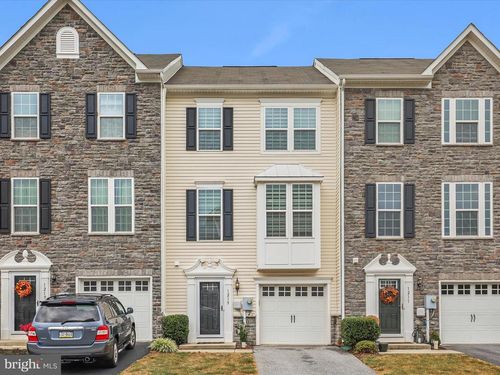 41-1215 Rannoch Ln, YORK, PA, 17403-9035 | Card Image