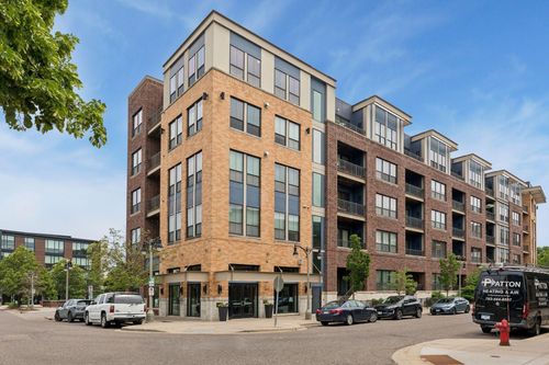 319-4525 Park Commons Dr, Saint Louis Park, MN, 55416-5176 | Card Image