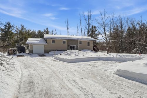 1262 Quin Mo Lac Rd, Tweed, ON, K0K3J0 | Card Image