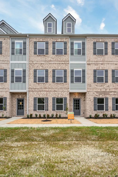 123 Rosebush Ln, Lebanon, TN, 37087-6077 | Card Image