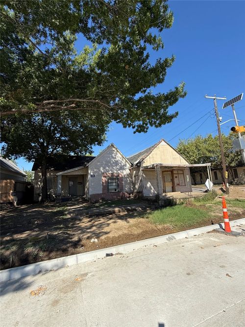 2025 N Houston St, Fort Worth, TX, 76164-8147 | Card Image