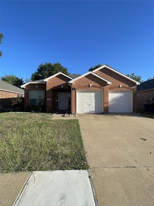 10606 Woodlands Trl, Rowlett, TX, 75089-8319 | Card Image