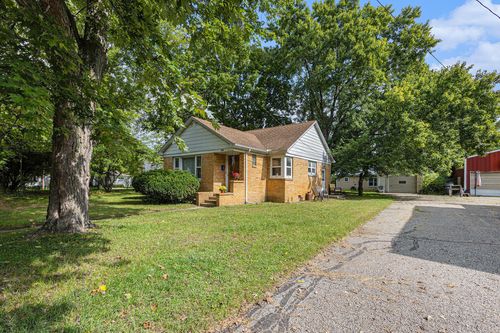 111 N Maple St, Hartford, MI, 49057-1037 | Card Image