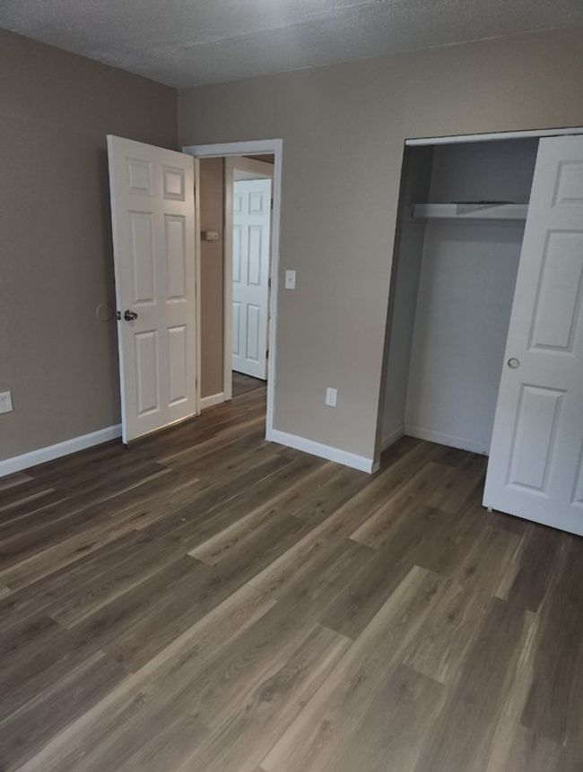 APT-3 - 92 Colonel Bell Dr, Condo with 2 bedrooms, 1 bathrooms and 2 parking in Brockton MA | Image 7