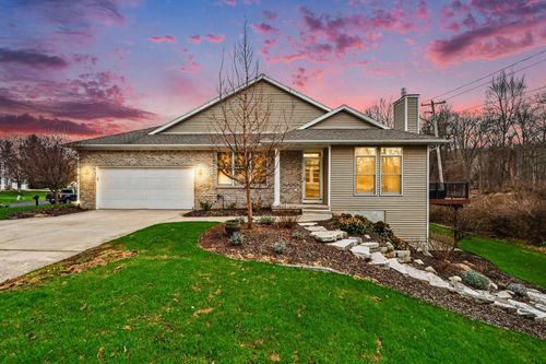 1127 Dogwood Meadows Drive Se, Ada, MI, 49301 | Card Image