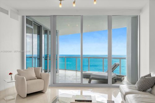 3905-17121 Collins Ave, Sunny Isles Beach, FL, 33160-4387 | Card Image