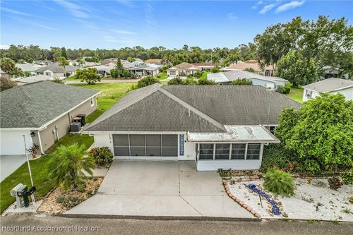 7040 Tamarind Dr, LAKE WALES, FL, 33898-9615 | Card Image