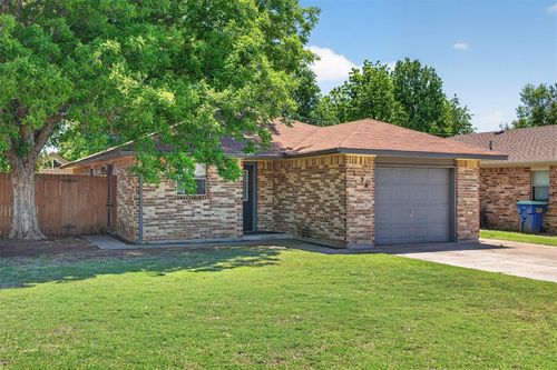 134 N O Ave, El Reno, OK, 73036-3230 | Card Image