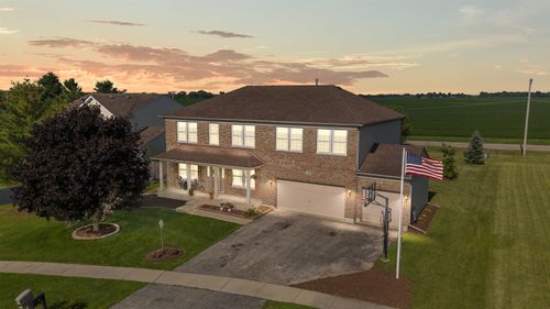 103 Evergreen Dr, Kirkland, IL, 60146-8803 | Card Image