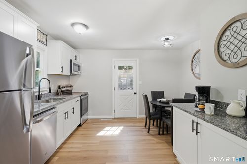 16 Tunnel Hill Court, Lisbon, CT, 06351 | Card Image