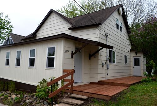 1085 Water St, CUMBERLAND, WI, 54829-8209 | Card Image
