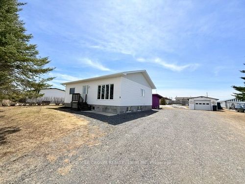 9 Payette St, Val Rita, ON, P0L2G0 | Card Image