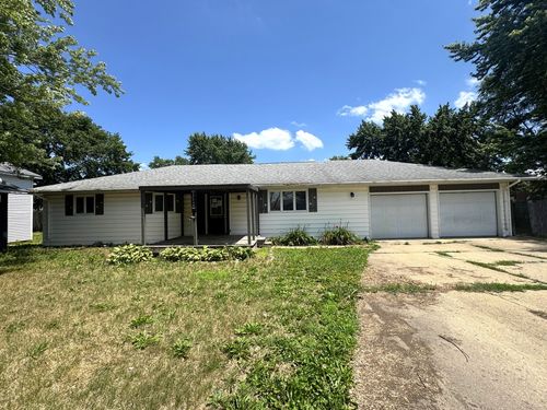 10440 Hussung Dr, Rock Falls, IL, 61071-9415 | Card Image