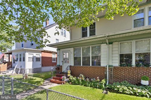 64 Main St, ROEBLING, NJ, 08554-1218 | Card Image