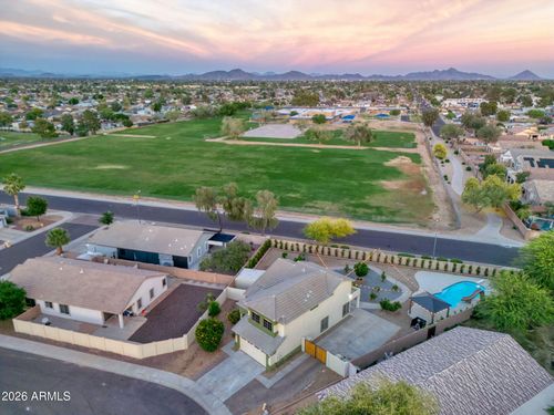 5739 W Seldon Ln, Glendale, AZ, 85302-4656 | Card Image