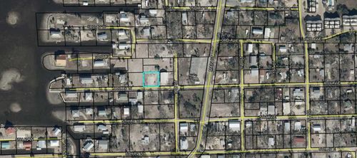 68 4th Ave W, Horseshoe Beach, FL, 32648 | Card Image