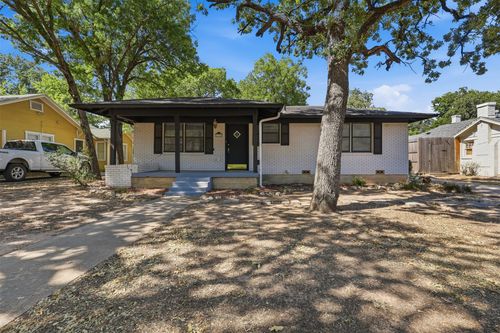 2321 Honeysuckle Ave, Fort Worth, TX, 76111-1434 | Card Image