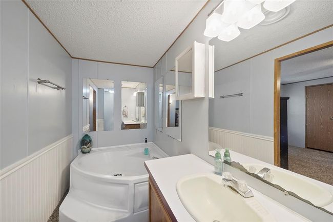 958 Wightman St, House other with 3 bedrooms, 2 bathrooms and null parking in Matagorda TX | Image 36