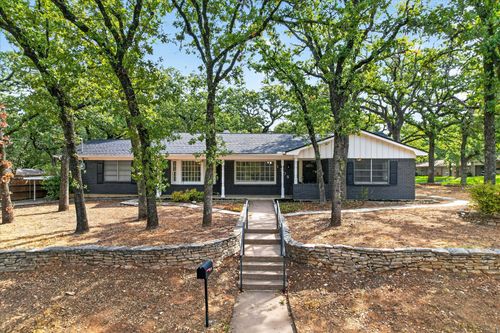 1708 Cimarron Trl, Hurst, TX, 76054-3404 | Card Image
