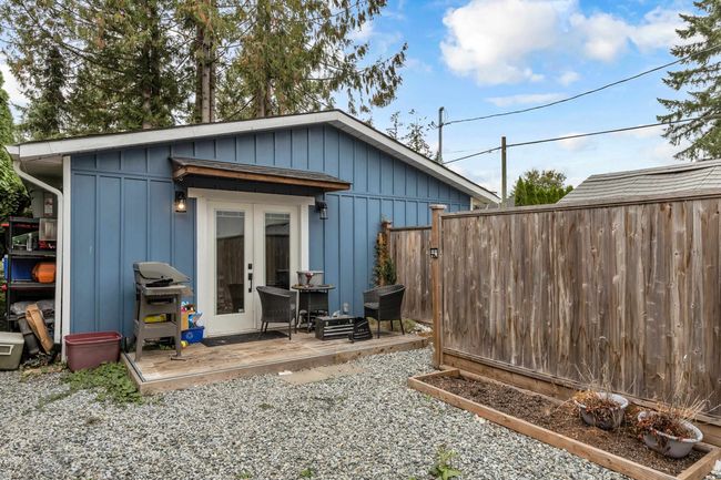 12033 261 St, House other with 4 bedrooms, 3 bathrooms and 8 parking in Maple Ridge BC | Image 25