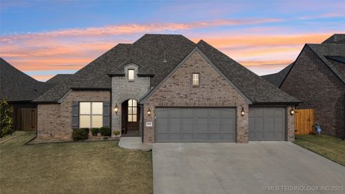 2920 Portland Pl, Broken Arrow, OK, 74014-3491 | Card Image